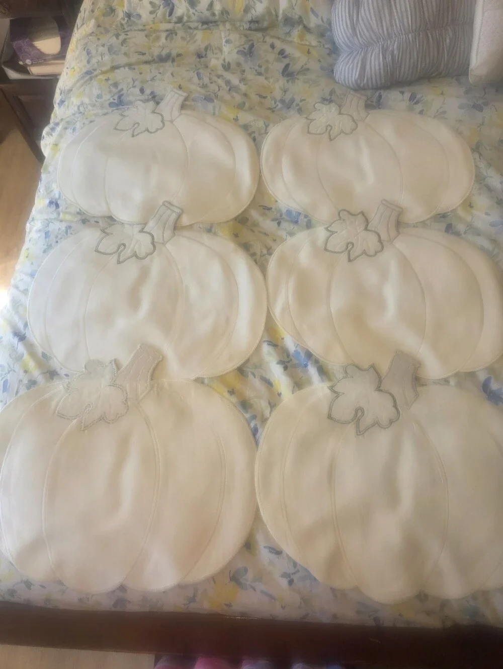 White Pumpkin-Shaped Placemat with Green Leaf Accent Set Of 6